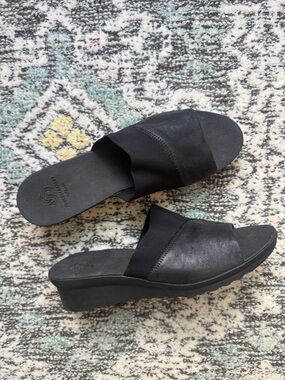 Clarks Cloudsteppers Black Slide Sandals